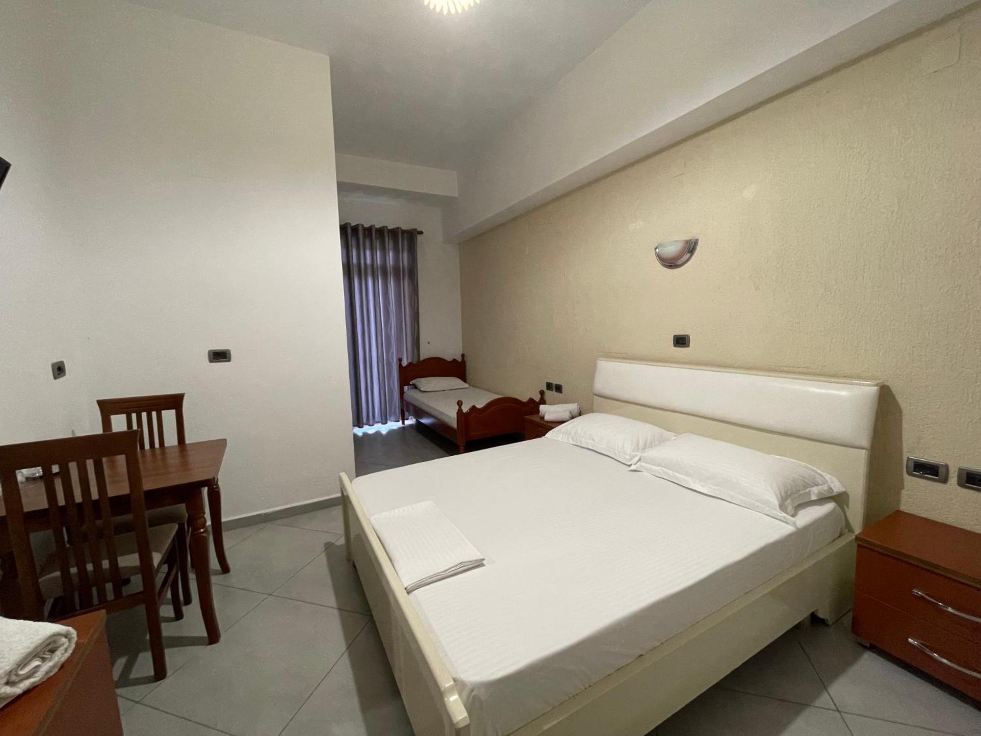 Latifi Hotel Gramsh